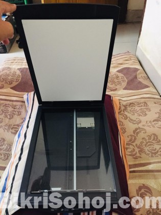 Scanner Cabon lide 120